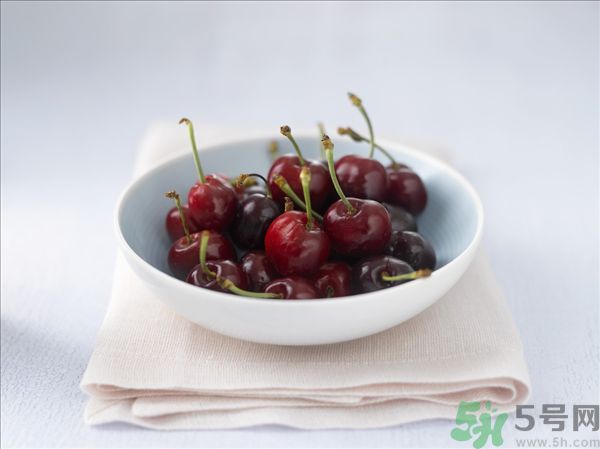 來(lái)月經(jīng)能吃櫻桃嗎？經(jīng)期吃櫻桃好嗎？