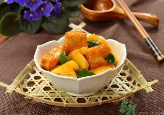 菠蘿做什么菜好吃？菠蘿可以做什么菜？