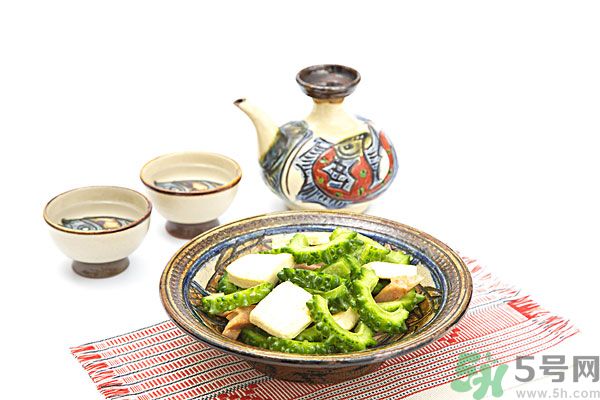 夏天吃苦瓜有什么好處？夏天吃苦瓜好嗎？