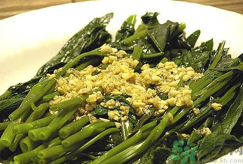 炒空心菜發(fā)黑怎么辦？空心菜怎么炒不發(fā)黑？