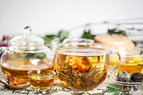 茉莉花綠茶加苦瓜能減肥嗎？茉莉花和苦瓜泡水喝嗎？