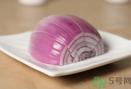 洋蔥可以生吃嗎？洋蔥生吃有什么好處？