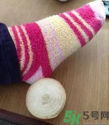 發(fā)燒可以吃洋蔥嗎？發(fā)燒能吃洋蔥嗎？