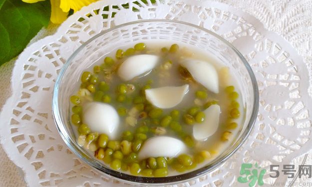 綠豆煮出來為什么是紅色的？怎么煮綠豆湯不發(fā)紅？