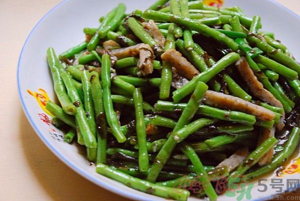 豆角沒熟可以吃嗎？吃沒熟的豆角會中毒嗎？