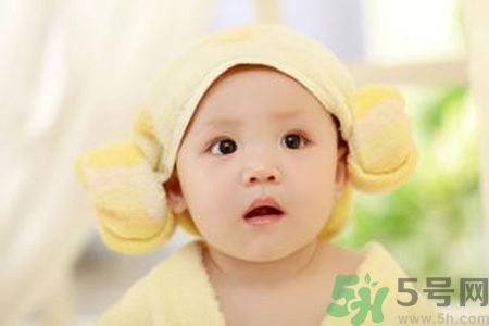 寶寶可以用清涼油嗎？寶寶多大了可以用清涼油？