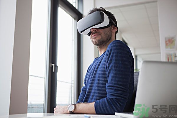 4k vr眼鏡對(duì)眼睛有損傷嗎？4k vr眼鏡對(duì)眼睛危害有哪些