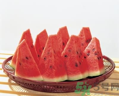 吃西瓜會(huì)上火嗎？吃西瓜上火要怎么做？
