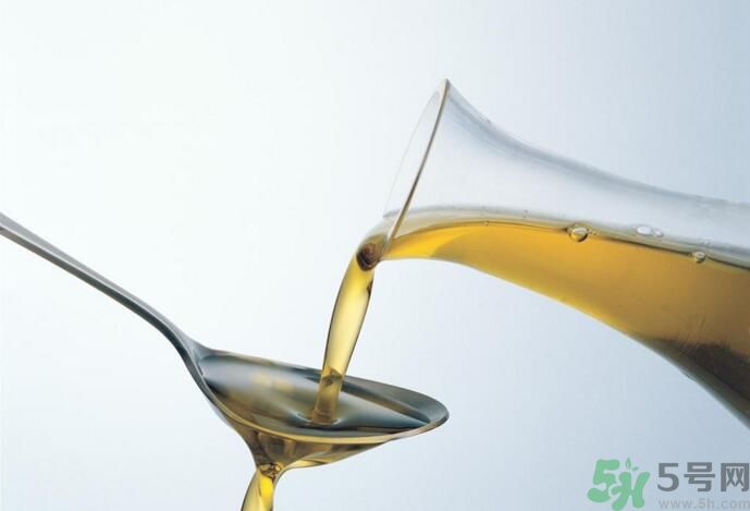 夏天吃橄欖油好還是調(diào)和油好？夏天吃橄欖油好嗎？