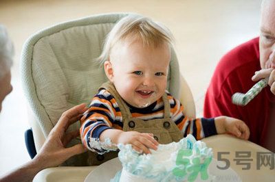 小孩子咬鉛筆會(huì)鉛中毒嗎？小孩子咬鉛筆會(huì)影響身體健康嗎？