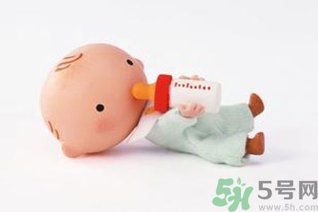 寶寶夏季中暑的原因？寶寶夏季中暑了怎么辦？
