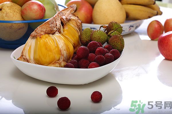 吃楊梅過敏怎么辦？楊梅過敏癥狀有哪些？