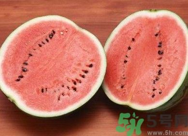 西瓜能和牛奶一起吃嗎？西瓜和牛奶一起吃好嗎？