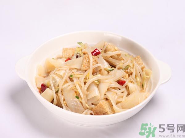 吃消炎藥還能吃涼皮涼面嗎？吃消炎藥吃涼皮會怎么樣？