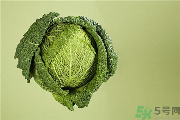 包菜外面爛了還能吃嗎？包菜里面有花可以吃嗎？