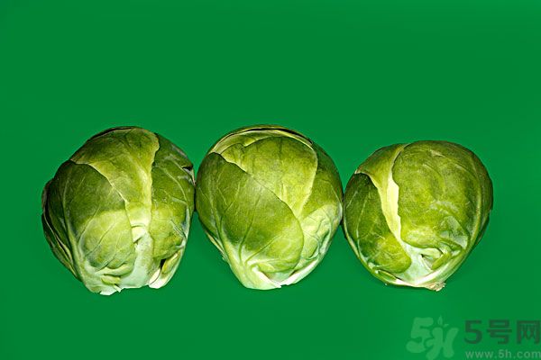包菜外面爛了還能吃嗎？包菜里面有花可以吃嗎？