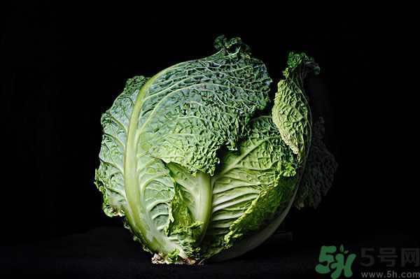 包菜外面爛了還能吃嗎？包菜里面有花可以吃嗎？