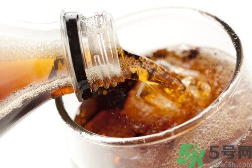 可樂沒氣了還能喝嗎？可樂沒氣了可以喝嗎？