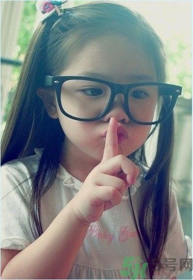 幼童屁股長(zhǎng)出尾巴的原因是什么？孕婦缺什么幼童屁股長(zhǎng)出尾巴？