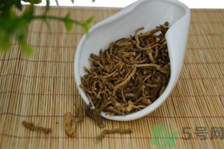 苦菜茶泡水為什么有鹽味？苦菜茶為什么是咸的？