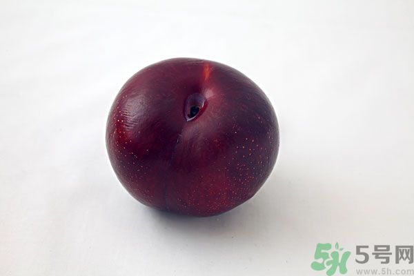 黑布林是李子嗎？黑布林的功效與作用