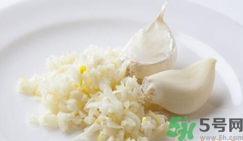 吃粽子時(shí)可以就大蒜嗎？粽子可以和大蒜一起吃嗎？