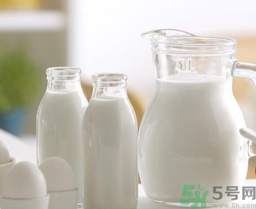吃山楂可以喝牛奶嗎？山楂能和牛奶一起吃嗎？