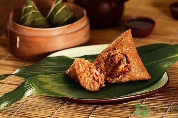 熟粽子泡在水里會(huì)壞嗎？熟粽子為什么要泡在水里？