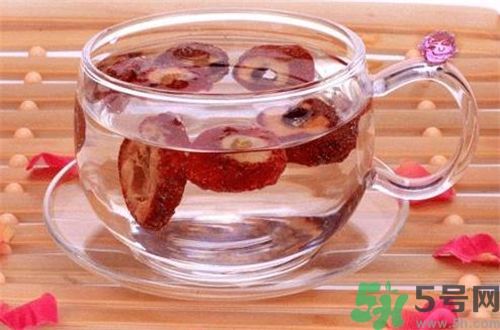 山楂枸杞一起泡水喝好嗎？山楂枸杞一起泡水喝有什么好處？