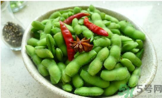 毛豆怎么煮不變黃？毛豆怎么煮不變黑？