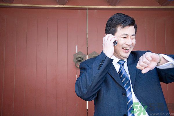 為什么中年人容易出軌？中年人出軌是什么原因？