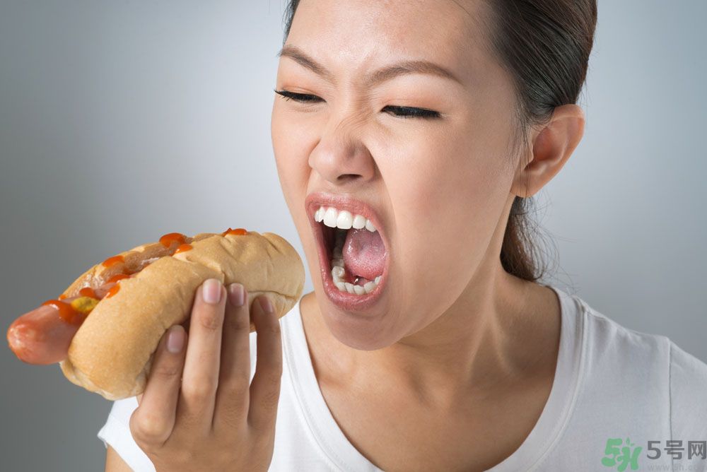 青春期女生吃很多是怎么回事？青春期女生很能吃怎么辦？