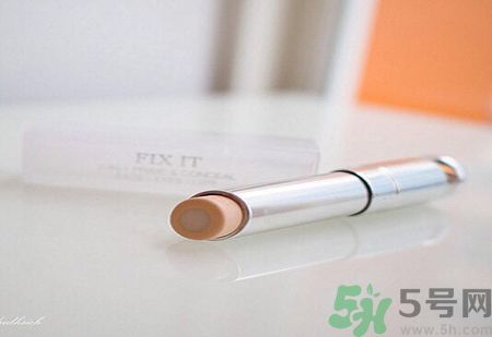 Dior瞬效美肌遮瑕膏適合什么膚質(zhì)？什么膚質(zhì)適合用Dior瞬效美肌遮瑕膏？