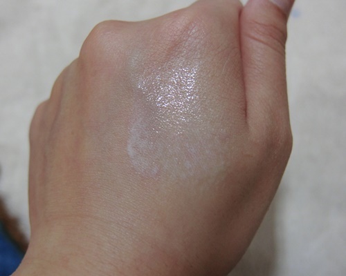 美寶蓮夢(mèng)幻奇跡控油透潤(rùn)持妝乳怎么樣？好用嗎？