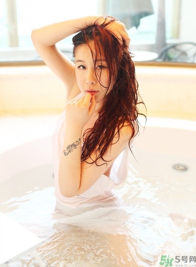 女性月經(jīng)期間可以做愛嗎？月經(jīng)期間做愛女性會得婦科病嗎？