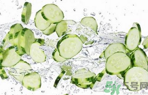 如何在家自制補(bǔ)水面膜？自制的面膜好用嗎？
