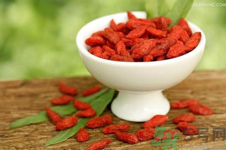 如何控油？如何控油祛痘？