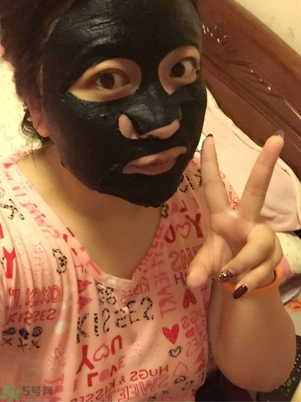 歐尚坊黑面膜怎么樣？歐尚坊黑蒜竹炭蠶絲面膜好用嗎？