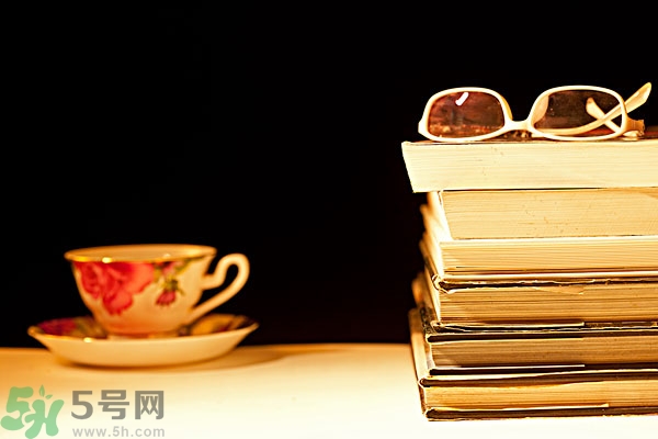 熬夜第二天怎么保持精神？熬夜第二天頭疼怎么辦？