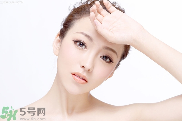 用洗面奶會(huì)長(zhǎng)痘痘嗎？洗面奶的使用步驟？