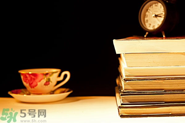 熬夜第二天怎么保持精神？熬夜第二天頭疼怎么辦？