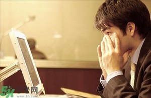 熬夜眼睛腫了怎么辦？熬夜眼睛紅了怎么辦？