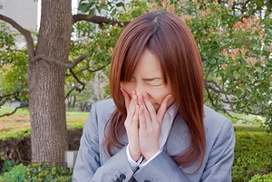 打噴嚏真的是有人在想你嗎？打噴嚏是有人罵你嗎？