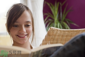 13歲女生胸部發(fā)育了正常嗎？13歲女生胸部發(fā)育要注意什么？
