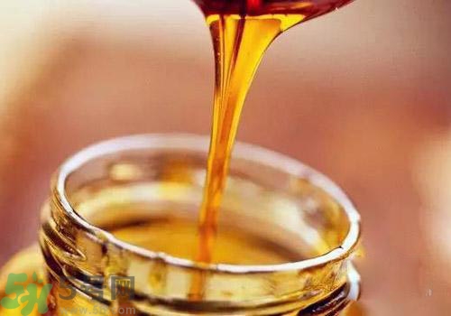 蜂蜜放久了可以吃嗎？蜂蜜放久了吃了會怎樣？