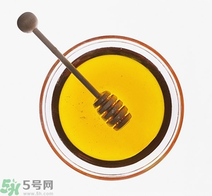 蜂蜜水隔夜還能喝嗎？蜂蜜水第二天還能喝嗎？