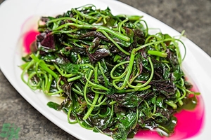 莧菜吃多了有什么壞處？莧菜吃多了大便紅色好嗎？