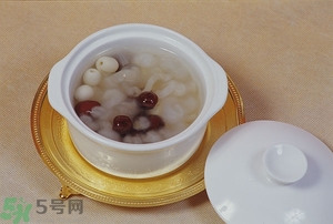 蓮子心能治失眠嗎？喝蓮心茶可以治療失眠嗎？