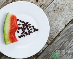 如何辨別催熟的西瓜？催熟的西瓜是什么樣的？