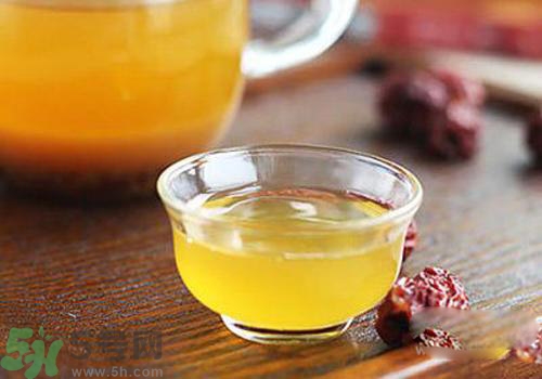 一天喝多少蜂蜜水合適？怎么正確喝蜂蜜水？